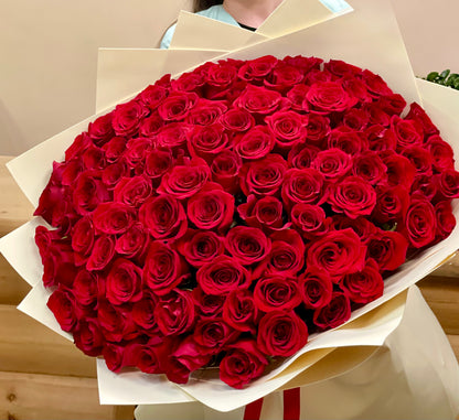 Luxury Red Rose Bouquet