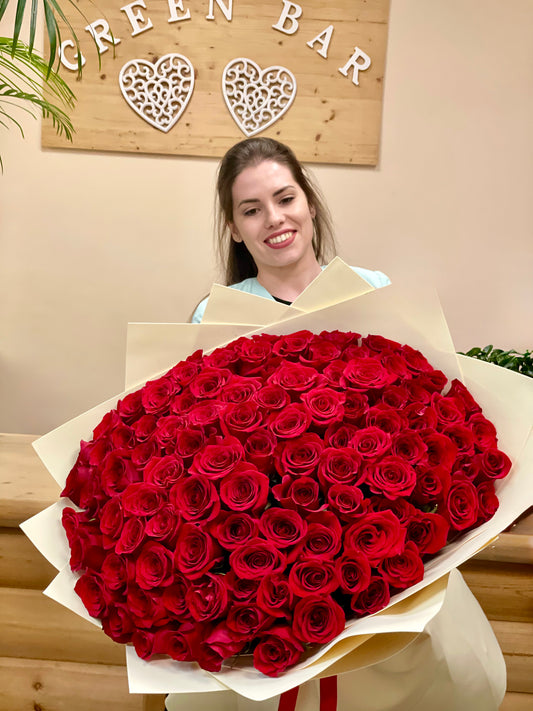 Luxury Red Rose Bouquet