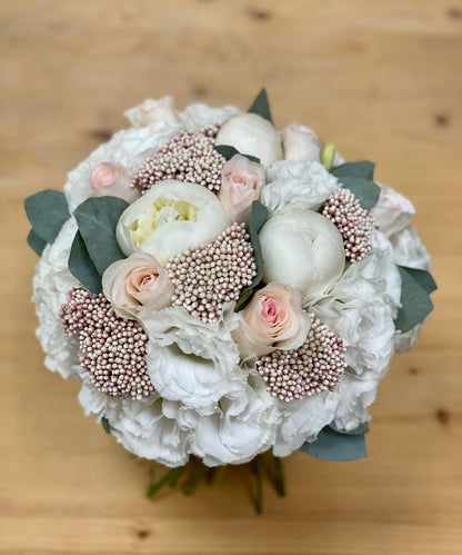 Bridal Bouquet — soft elegance