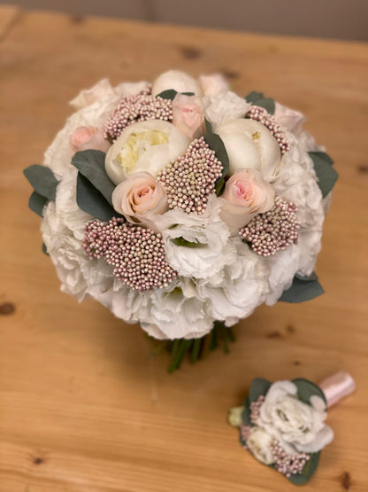Bridal Bouquet — soft elegance