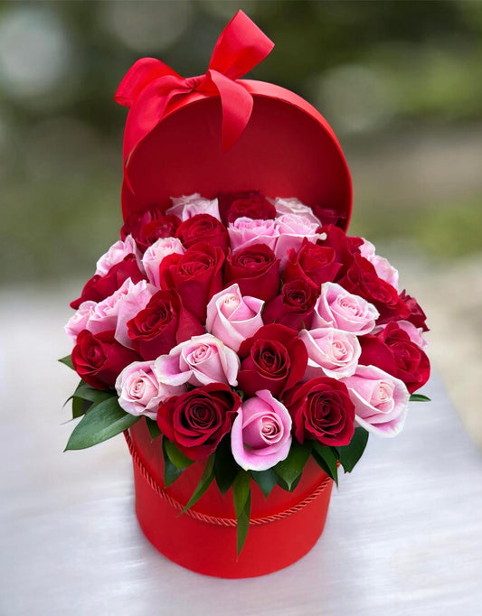 Red & Blush Rose Box